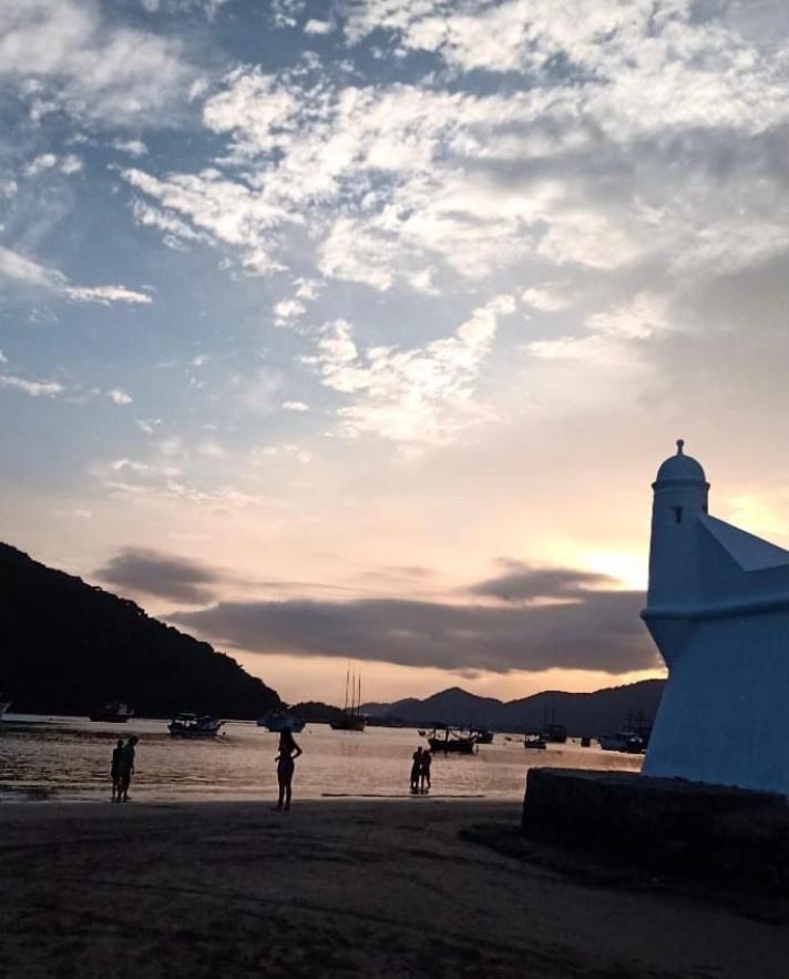 Suites Proximo Ao Rio Jaguareguava Em ベルチオガ エクステリア 写真